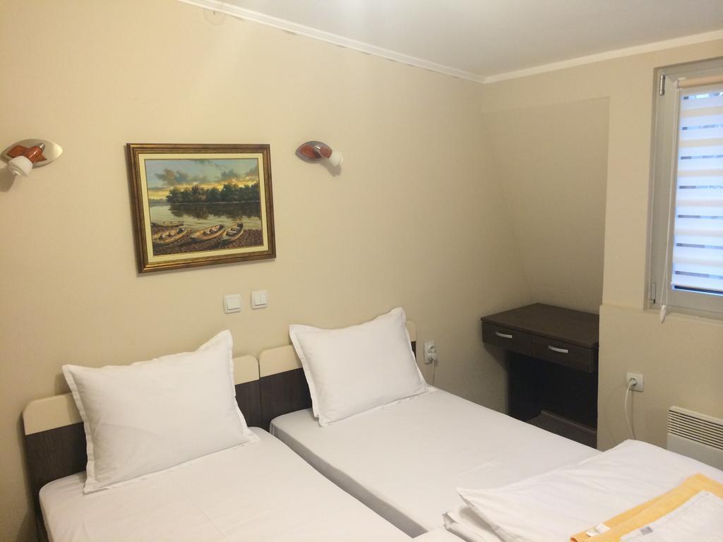 Bed and Breakfast Prenociste Gazela Pirot Camera foto