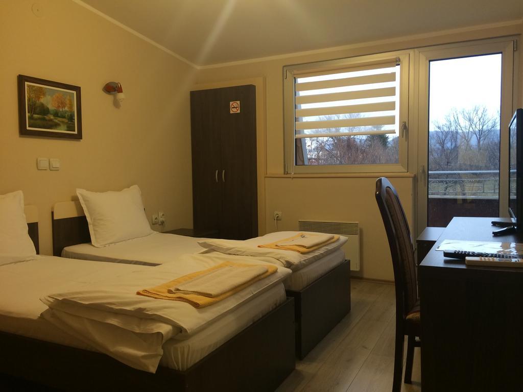 Bed and Breakfast Prenociste Gazela Pirot Camera foto